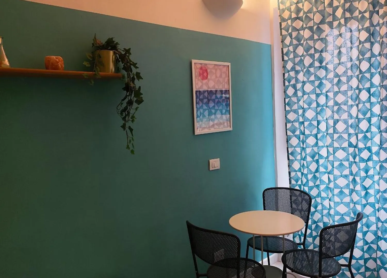 Colosseum Studio Flat Blue Rome Apartment