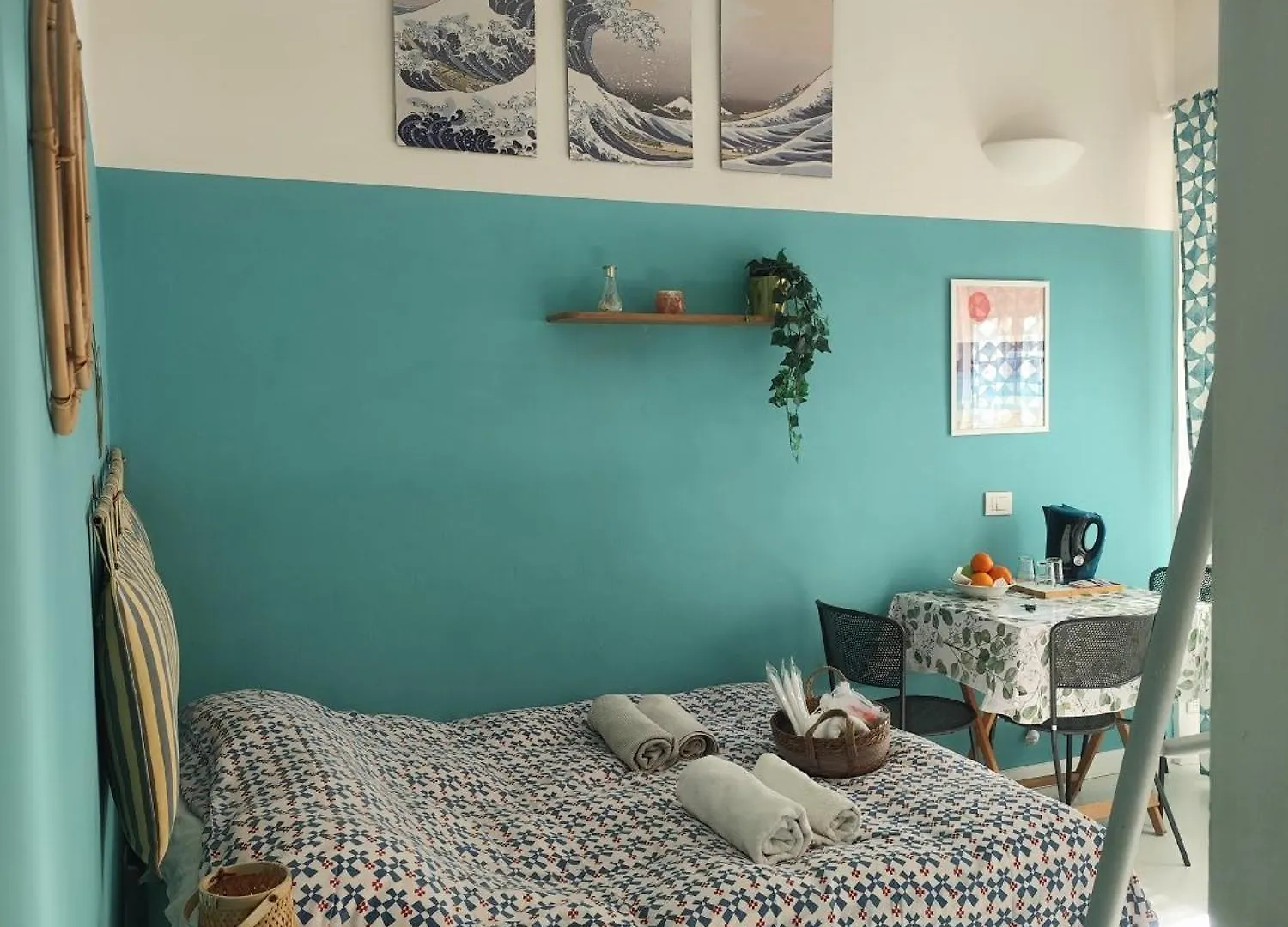 Colosseum Studio Flat Blue Rome